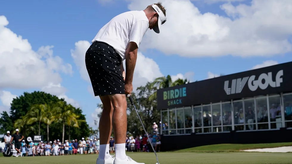 Ian Poulter får nu betala 1,29 miljoner kronor i böter för att ha spelat på LIV-touren utan tillstånd.