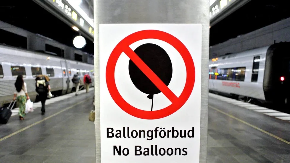 Räddhågsna. Att skicka upp en testballong kräver mod, som politiker och tjänstemän tycks sakna.