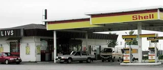 Personalen på macken låste in tjuvarna