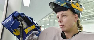 Stannar i landslaget – trots ekonomiska smällen