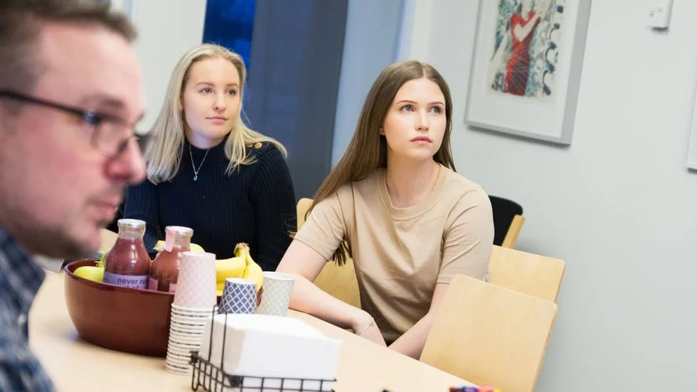 Studenter på besök hos Norrbottens Media.