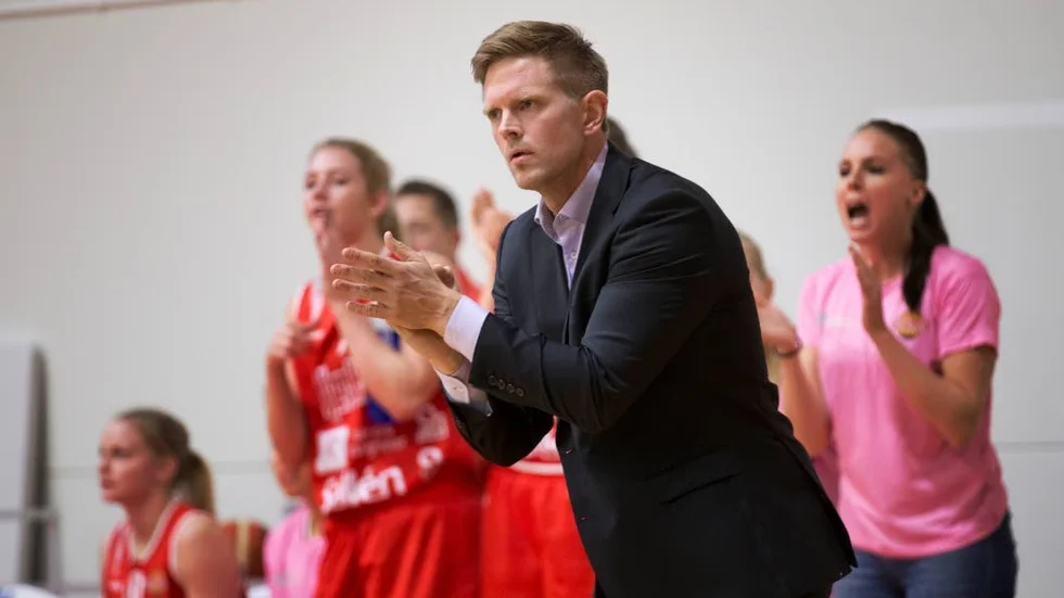 Henrik Johanson och Uppsala Basket kan glädjas åt säsongens första nyförvärv.