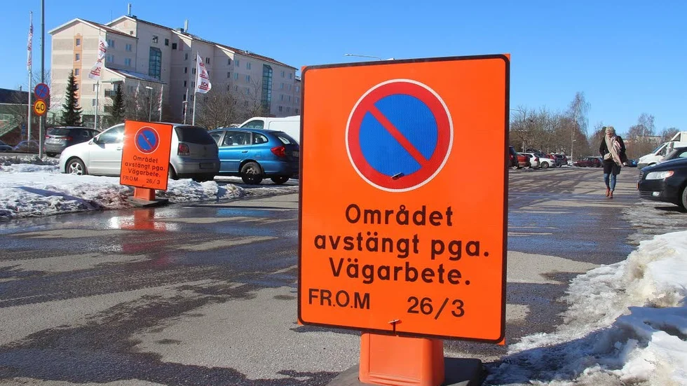 På måndag. Nu stängs parkeringen av. Det är en del av Centrum-projektet.