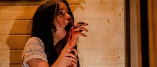 Filmrecensioner: Blodig och vacker skräcktribut