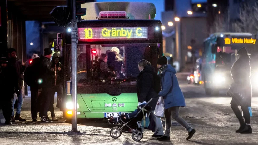 Det nya seniorkortet för stadsbussar, regionbussar och Mälartåg börjar säljas den 22 januari. 