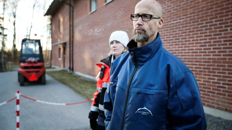 "Vi vill att grabbarna ska få med sig något konkret härifrån", säger Hans Weidenius, lärare.