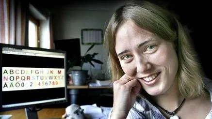Linnéa Berglund . Synestesi som innebär att att man ser bokstäver/siffror i färg.