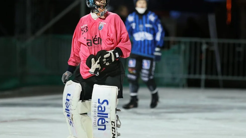 Comeback. Kimmo Kyllönen räddade straff mot Villa.