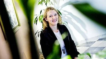 Sara Sjögren jobbar på ny öppnade Semcom i Uppsala.