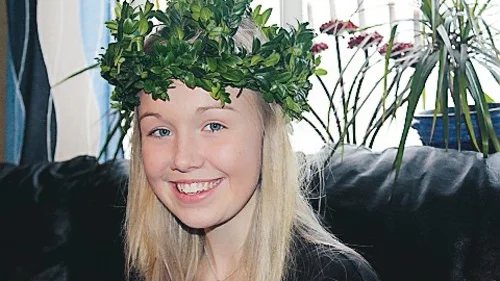 Lovisa Monell blir Kindabygdens Lucia 2010. Horntjejen fick 470 röster.