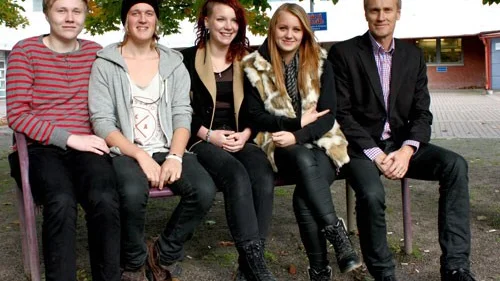 Carl Palmgren, Theo Backman, Naemi Gustavsson, Alexandra Ahlinder och Ola Stenliden är några av de som beger sig till Entebbe i Uganda om tre veckor.
