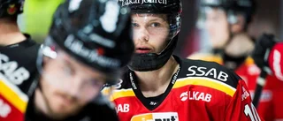 Emanuelsson: "Motståndarna kallar den skoterhjälm"