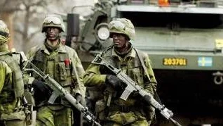 Försvaret. Numera med jobblinje.