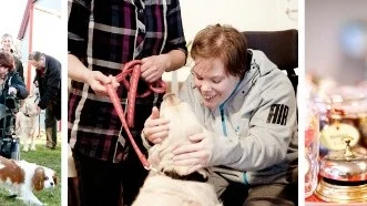 Laila Andersson och Emma Yngvesson gillar att umgås med hundarna på Uppsala hund och aktivitetscenter.