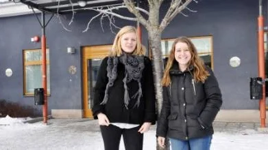 Elina Enarsson och Olivia Jansson är redo.