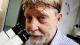 Ulf Landegren jobbar med DNA på Rudbleckalaboratoriet i Uppsala. På bilden: Ulf Landegren.