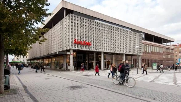 Åhlénshuset vid Forumtorget i Uppsala.