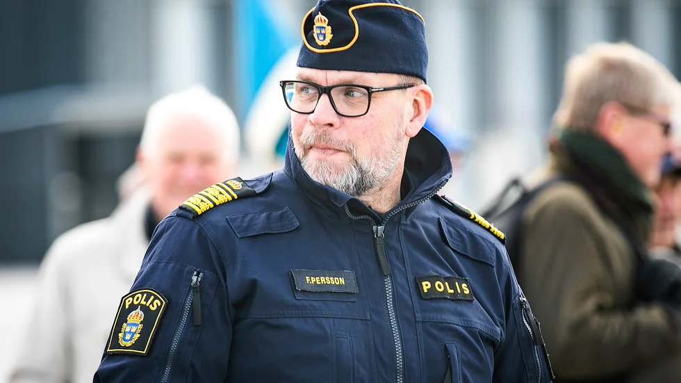 Polisområdeschefen Fredrik Persson håller koll på utvecklingen.