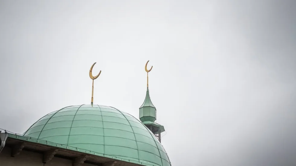 Uppsala moské har höjt säkerheten efter moskéattacken i Norge.