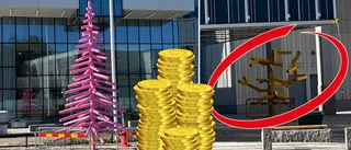 Prislappen – för tre stålträd utanför sjukhuset: 1,7 miljoner