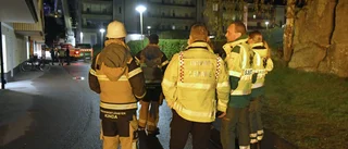 I NATT: Blomlåda började brinna på balkongen
