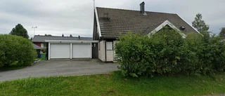 Fastigheten på Björkholmsvägen 15 i Bredviken, Kalix har nu sålts på nytt – stor värdeökning