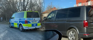 Stor polisinsats i Strängnäs – insatsstyrkan på plats