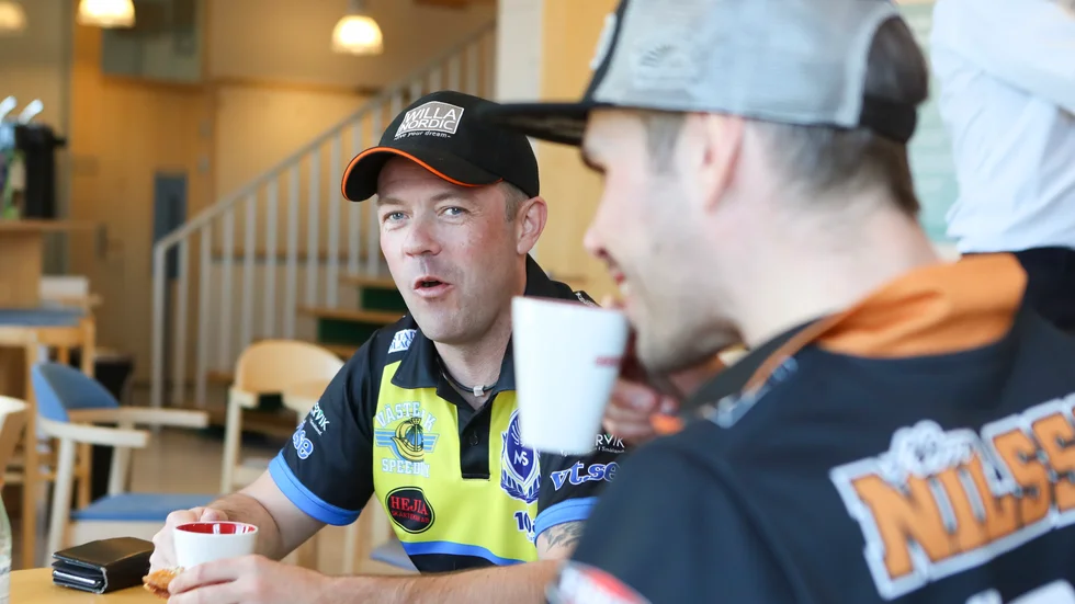 Peter Ljung och Kim Nilsson tog en kopp ihop på upptaktsträffen inför Bahausligans premiär. Det behövs komma fram fler svenska förare av deras kaliber om svenska speedway ska ha en framtid.