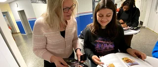 Exklusivt boksläpp för kokbok med Enköpingselevernas bästa recept