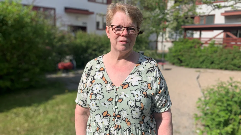 Det känns som om ingen som lyssnar på oss längre. Det är ingen som tar hand om utomhusmiljön över huvudtaget, säger Anneli Nedlund som bott i sin lägenhet på Kallkällan sedan år 2009.