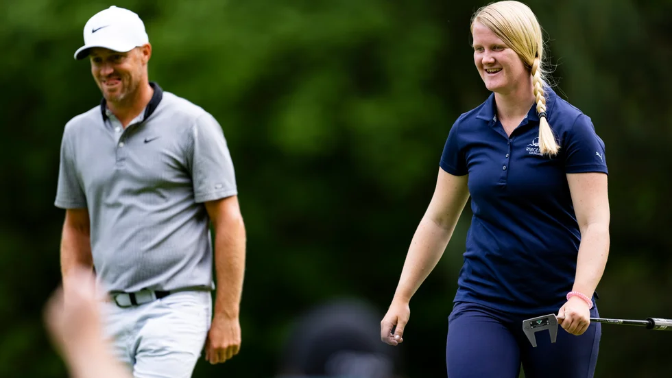 Succéamatören Ingrid Lindblad spelar med den svenska herrstjärnan Alex Norén under de två första dagarna av Scandinavian Mixed i Halmstad.