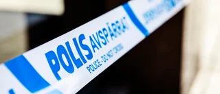 Kvinna utsatt för våldtäkt utomhus ✓Polisen söker två gärningsmän