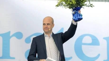 Fredrik Reinfeldt (m) pratade om klimatet i Almedalen, men handling krävs också.
