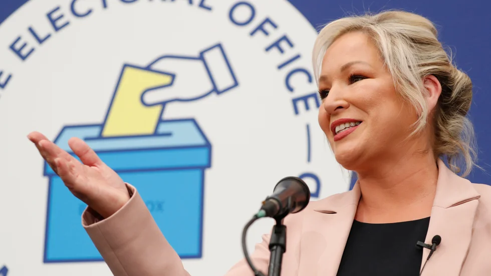 Michelle O'Neill i samband med det nordirländska valet i maj.