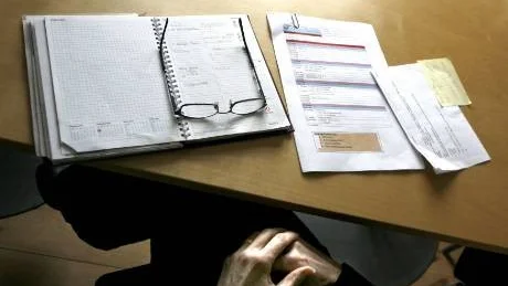 Mycket tid ägnas åt möten. Almanackan är fullbokad.