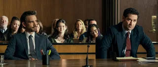 Populära Netflixserien "The Lincoln Lawyer" är klassiskt rättegångsdrama: "Underhållande och väldigt mysigt"