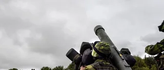 Räck upp handen för försvaret