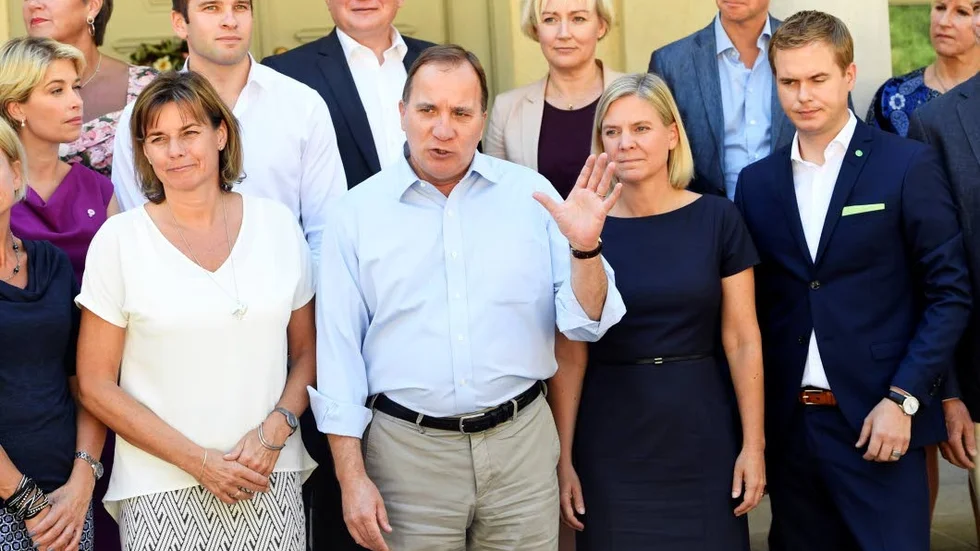 Brått. Det drar ihop sig till val.