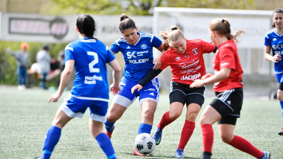Nova Edlund och hennes Clemensnäs låg hela tiden steget efter gästande Kramfors.