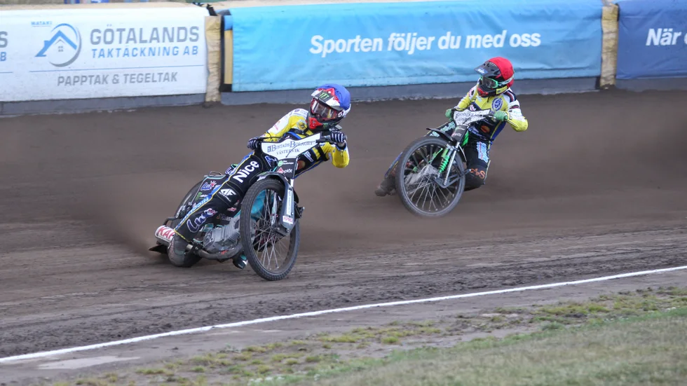 Västervik tar emot Smederna i en tidig seriefinal.