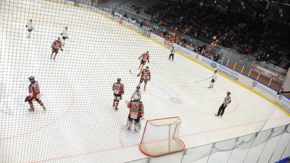 Siffermagi. Boden Hockey slutade på en andraplats i kvalserien och fick vänta på besked om uppflyttning fram till nu.