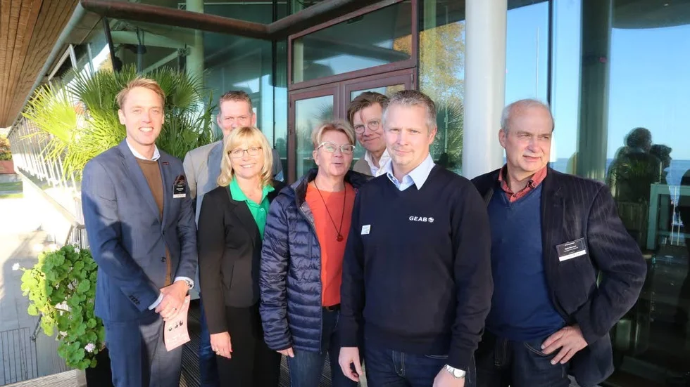 Gänget som laddar för att ge öns landsbygd en energikick i och med 92 möjligheter. Från vänster: Oskar Lindehejd, Swedband, Mikael Ahlin, Swedbank, Eva Nypelius, Centerpartiet, Kristina Olsson, Gubis, Olle Jansson, Uppsala universitet, Johan Granath, Geab och Kjell Norman, Länsstyrelsen. Roger Hammarström, projektledare för Tillväxt Gotland, saknas på bilden.