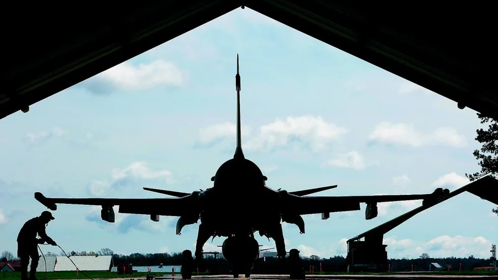 RISK. Nya bostäder bör inte byggas i vissa områden i Visby eftersom de kan bli störda av militärflygets verksamhet i anslutning till Visby flygplats, anser ­Försvarsmakten.