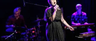 Fötrollande konsert på jazzklubben