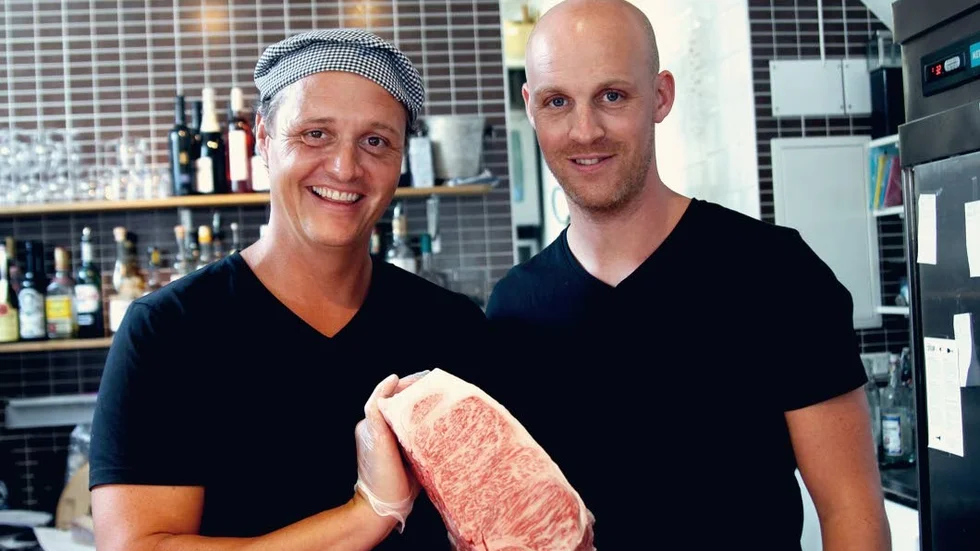 Simon och Jens Jessen driver saluhallen tillsammans med den tredje brodern Peder.