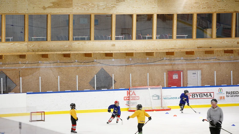 Från och med våren 2023 kan det bli is året om i Sméhallen.