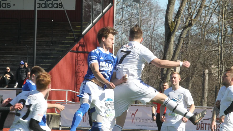 IFK Motala är på väg mot division 4. Bästa tvåa säkrades på lördagen i femmans avslutning.