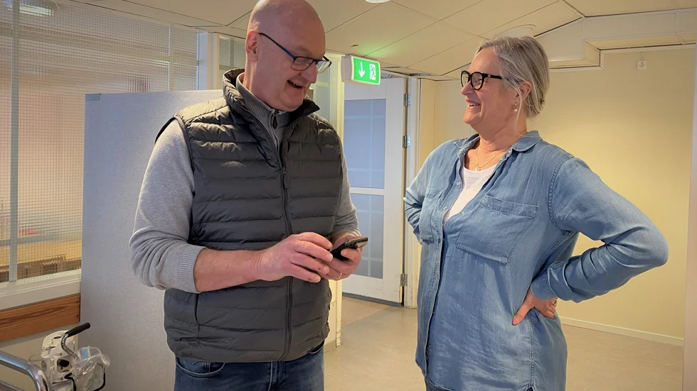 Urban Lönn och Annica Tjäder ska hjälpa till med vaccinationerna i Östhammar.