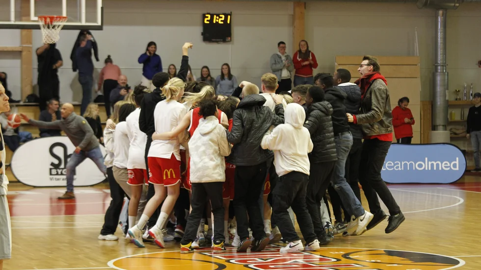 Så här såg det ut när Uppsala Basket vann Upplandsderbyt mot Alvik Basket i damernas SBL. 