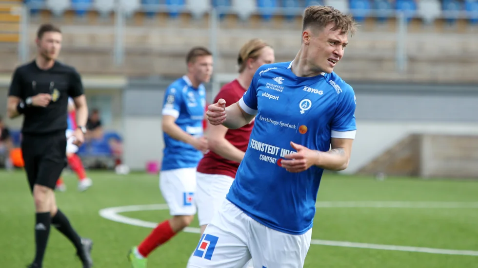 Mjölbysonen Pontus Eriksson har spelat i Motala AIF och senast i Åtvidabergs FF. Nu är han klar för Norrby i superettan. Kontraktet sträcker sig över 2025.